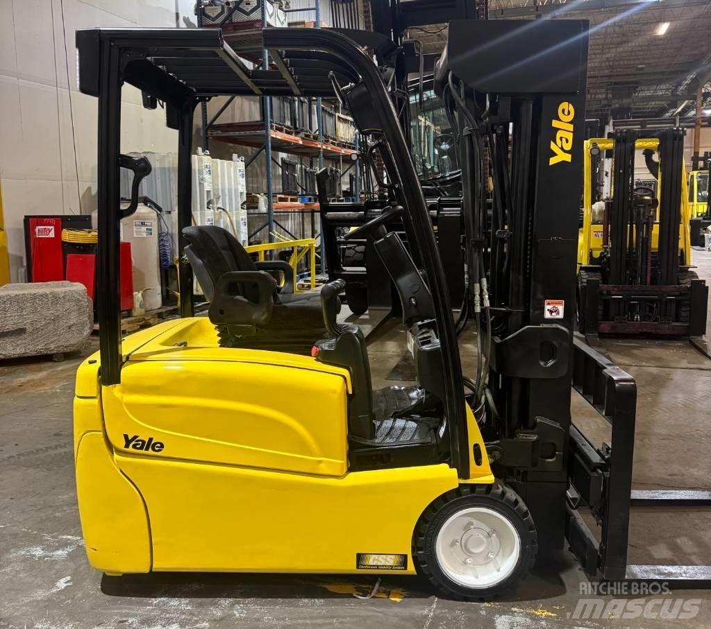 Yale ERP 040 VT Chariots élévateurs électriques
