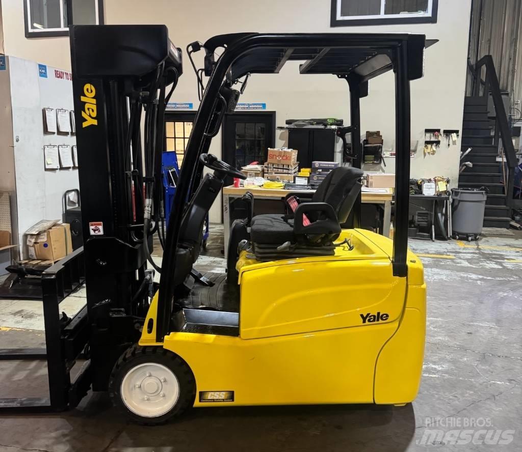 Yale ERP 040 VT Chariots élévateurs électriques