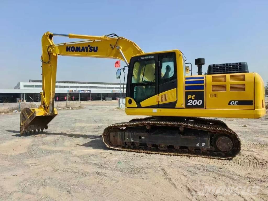 Komatsu PC 200-11 Pelle sur chenilles