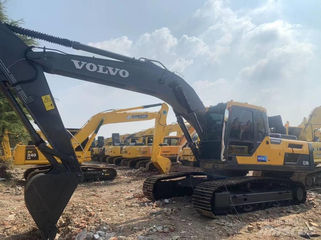Volvo EC 240 Pelle sur chenilles