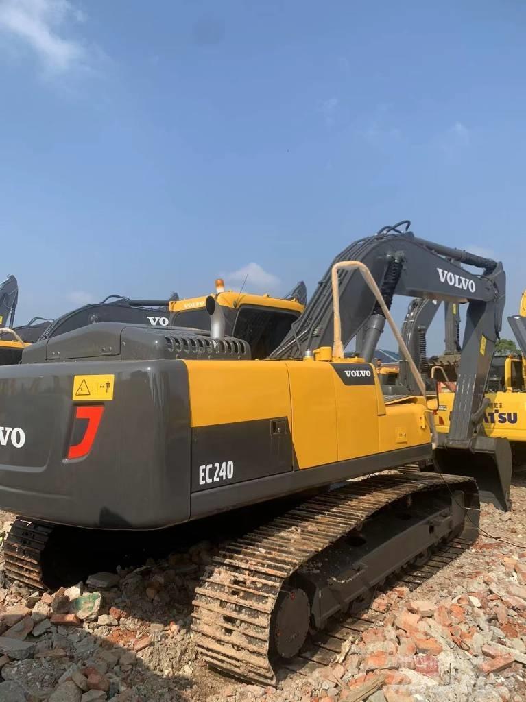 Volvo EC 240 Pelle sur chenilles