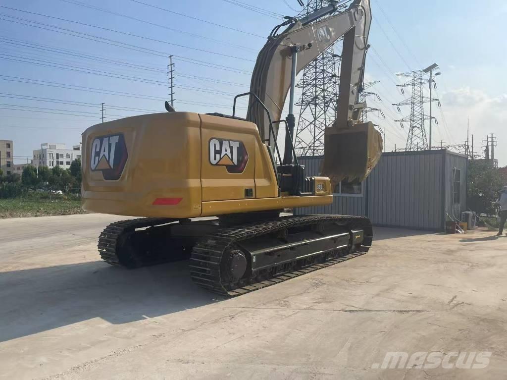 CAT 330 Pelle sur chenilles