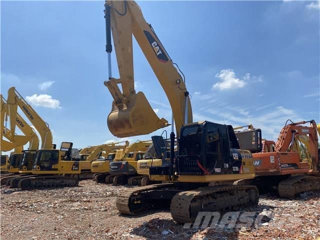CAT 323D2L Pelle sur chenilles
