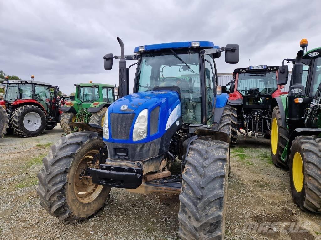 New Holland TSA 115 Tracteur
