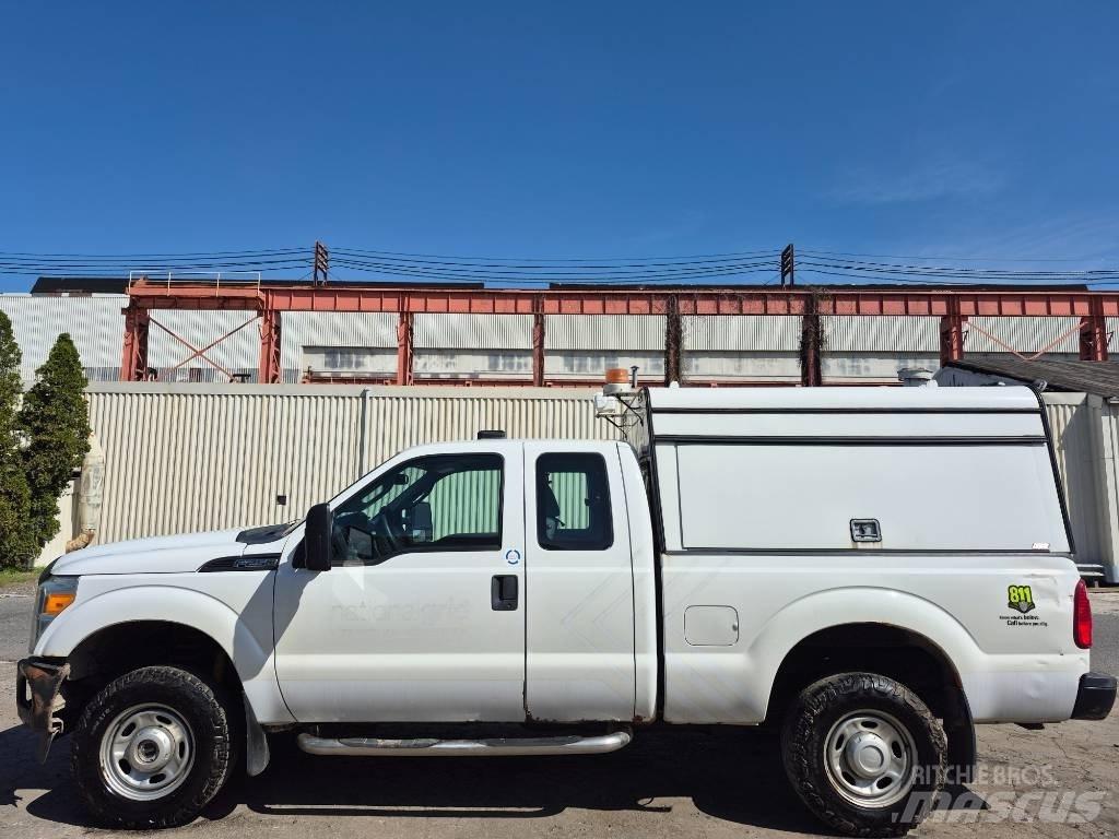 Ford F 250 Utilitaire benne