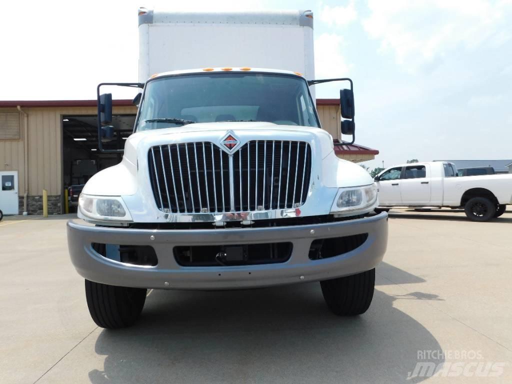 International 4300 Camion porte container