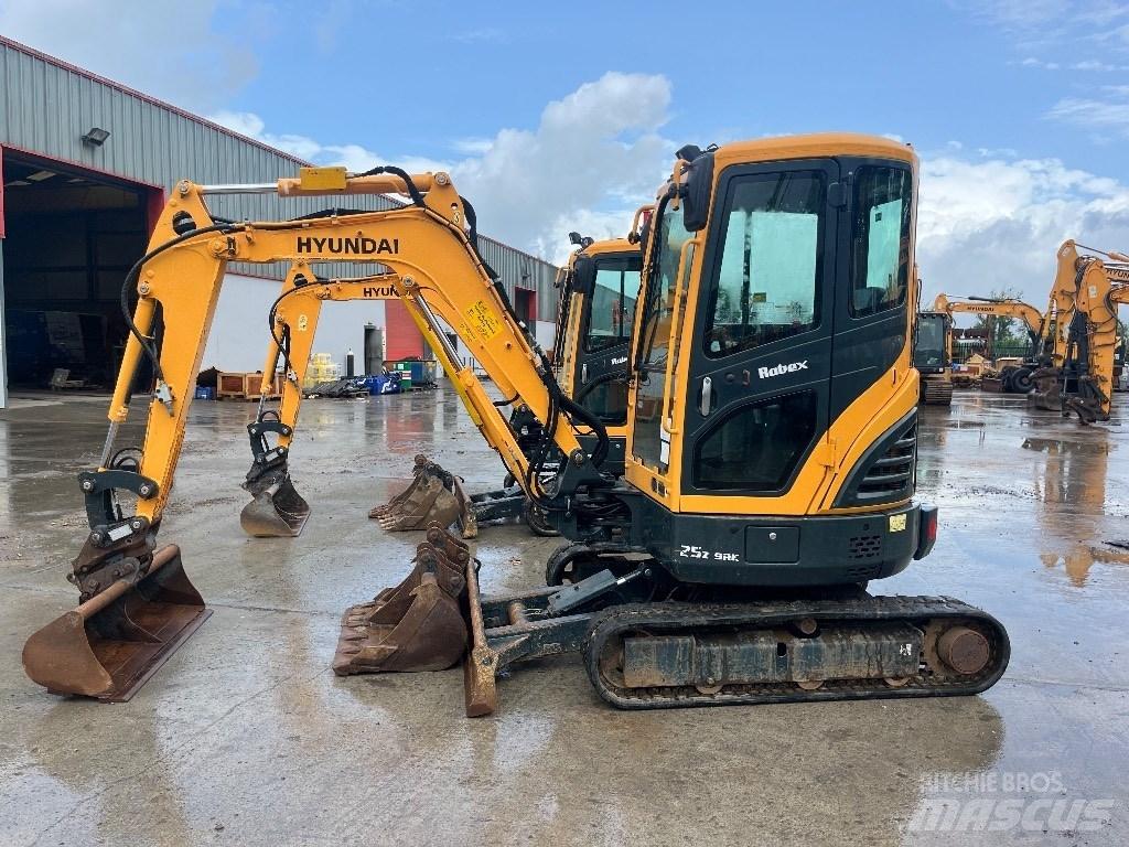Hyundai R25Z-9 AK Mini pelle < 7t