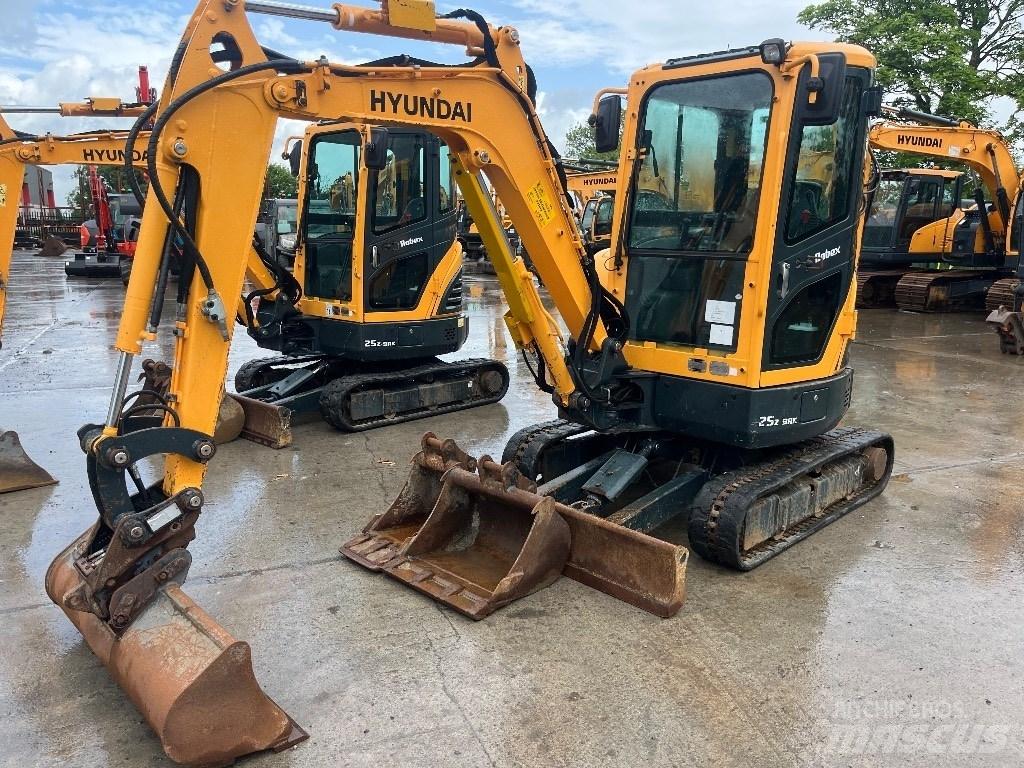 Hyundai R25Z-9 AK Mini pelle < 7t