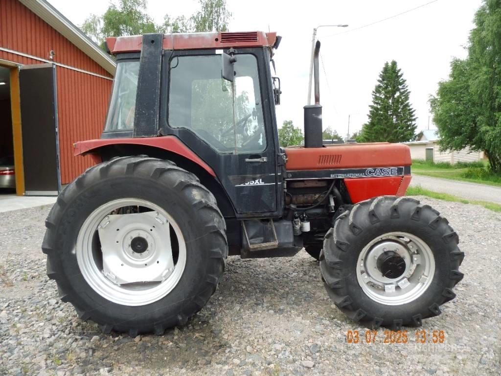 Case IH 685 XL Tracteur