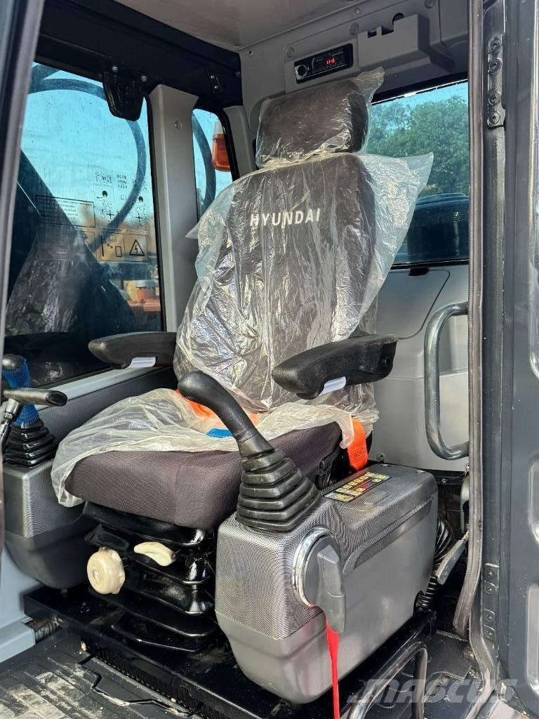 Hyundai 220HX Pelle sur chenilles