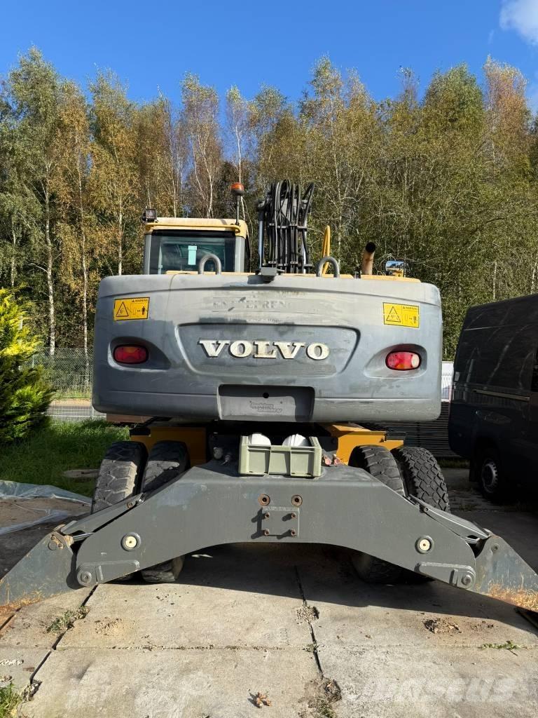 Volvo EW 140 C Pelle sur pneus