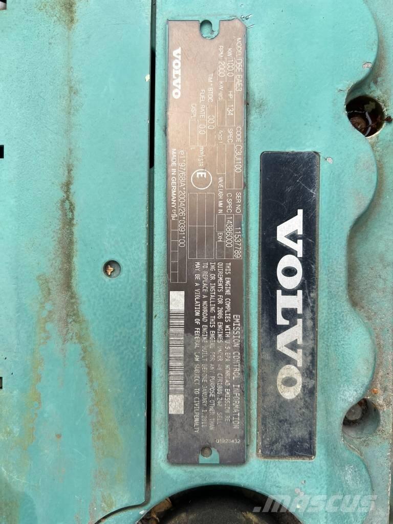 Volvo EW 140 C Pelle sur pneus