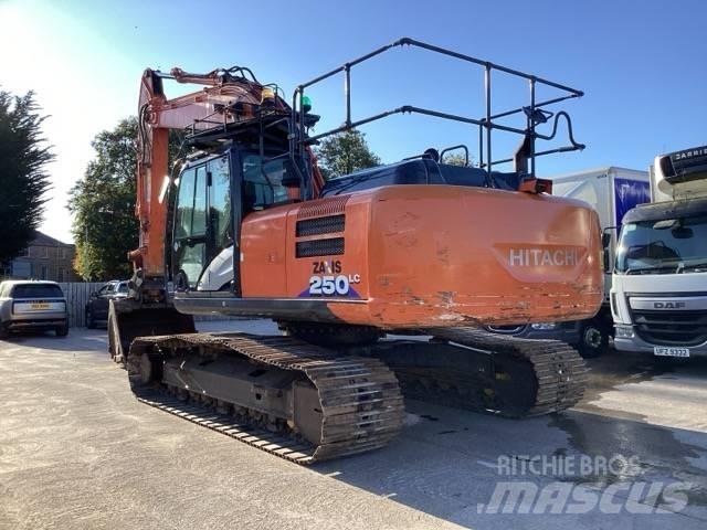 Hitachi ZX 210 LC-6 Pelle sur chenilles