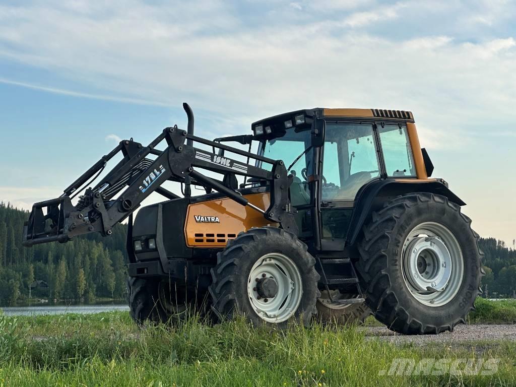 Valtra 6850 Tracteur
