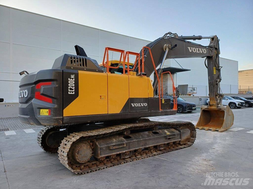 Volvo EC200E NL Pelle sur chenilles