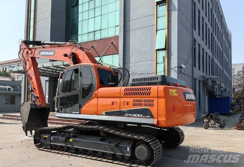 Doosan DX300 Pelle sur chenilles