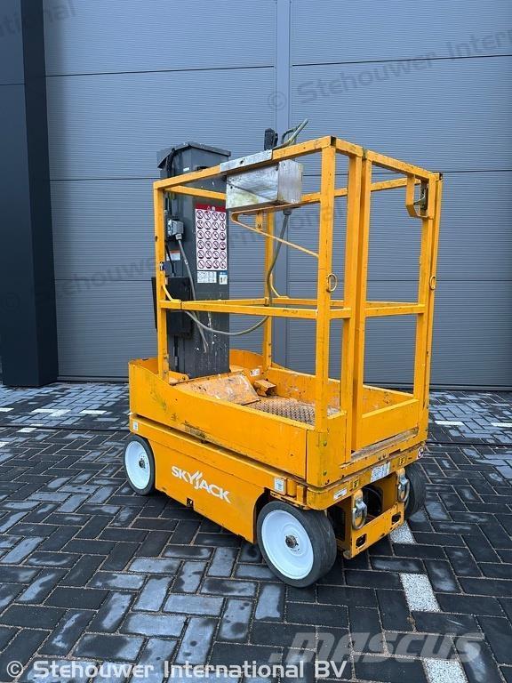 SkyJack SJ12 SJ 12 Autre nacelle élévatrice