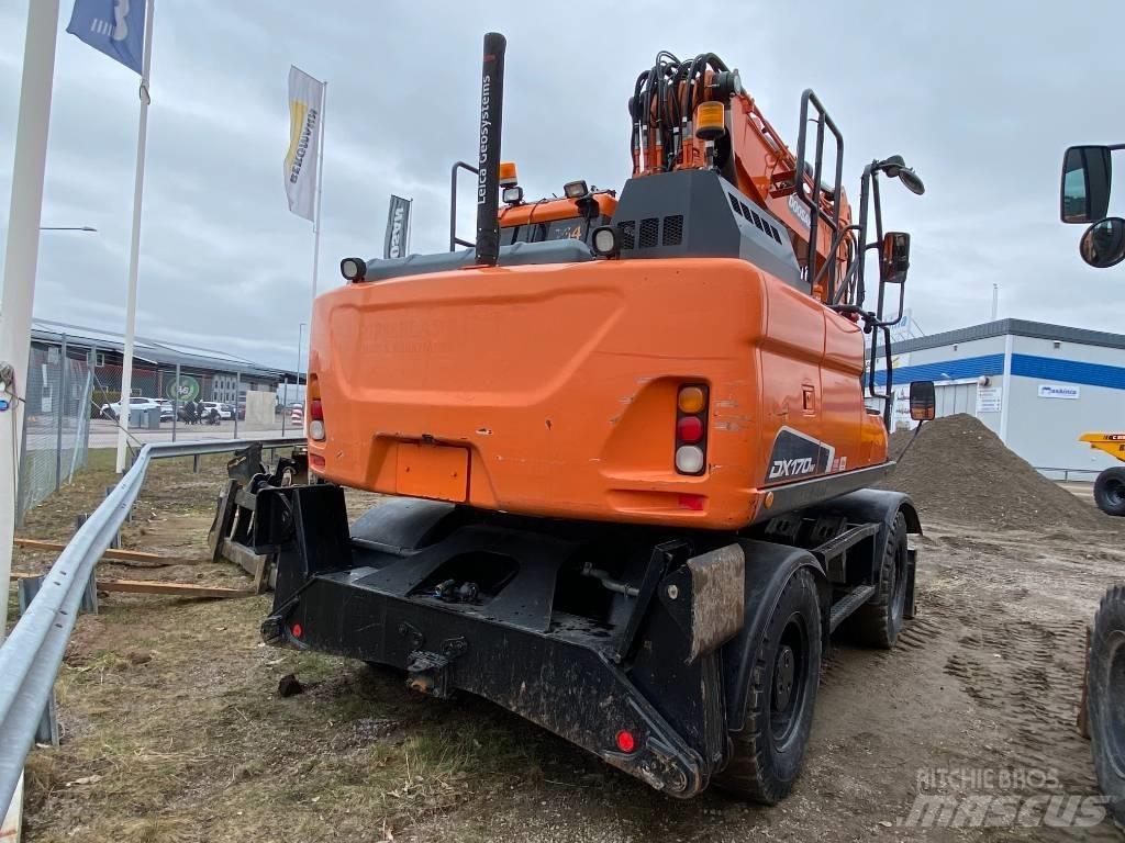 Doosan DX170W-5 Pelle sur pneus