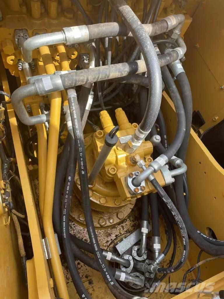 CAT 320D Pelle sur chenilles