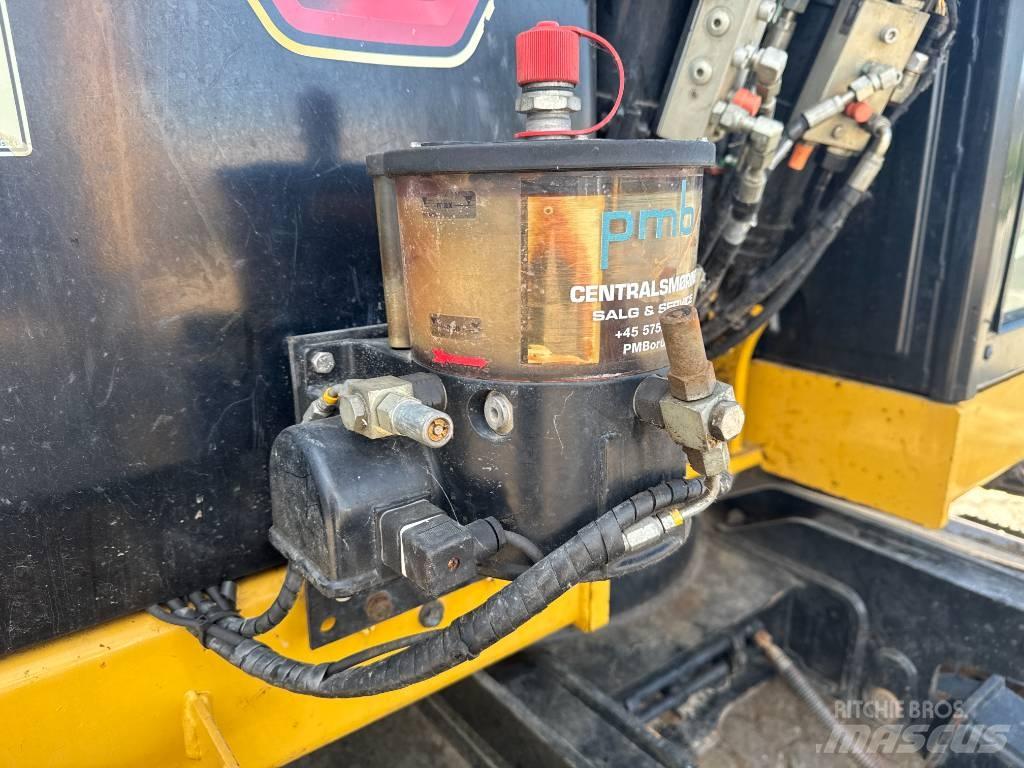 CAT 310 Pelle sur chenilles
