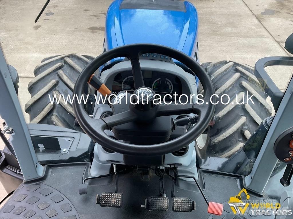 New Holland T 7.245 Tracteur