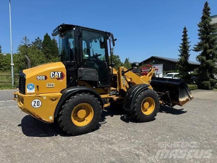 CAT 908 Chargeuse sur pneus