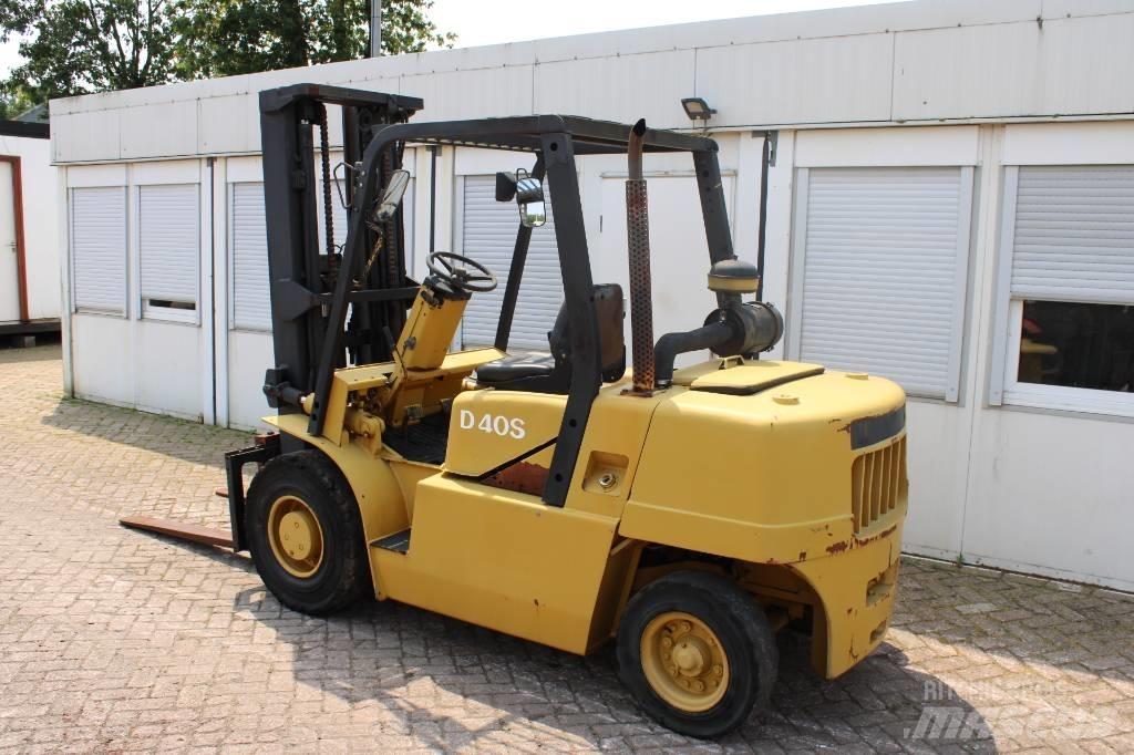 Daewoo D 40 S Chariots diesel