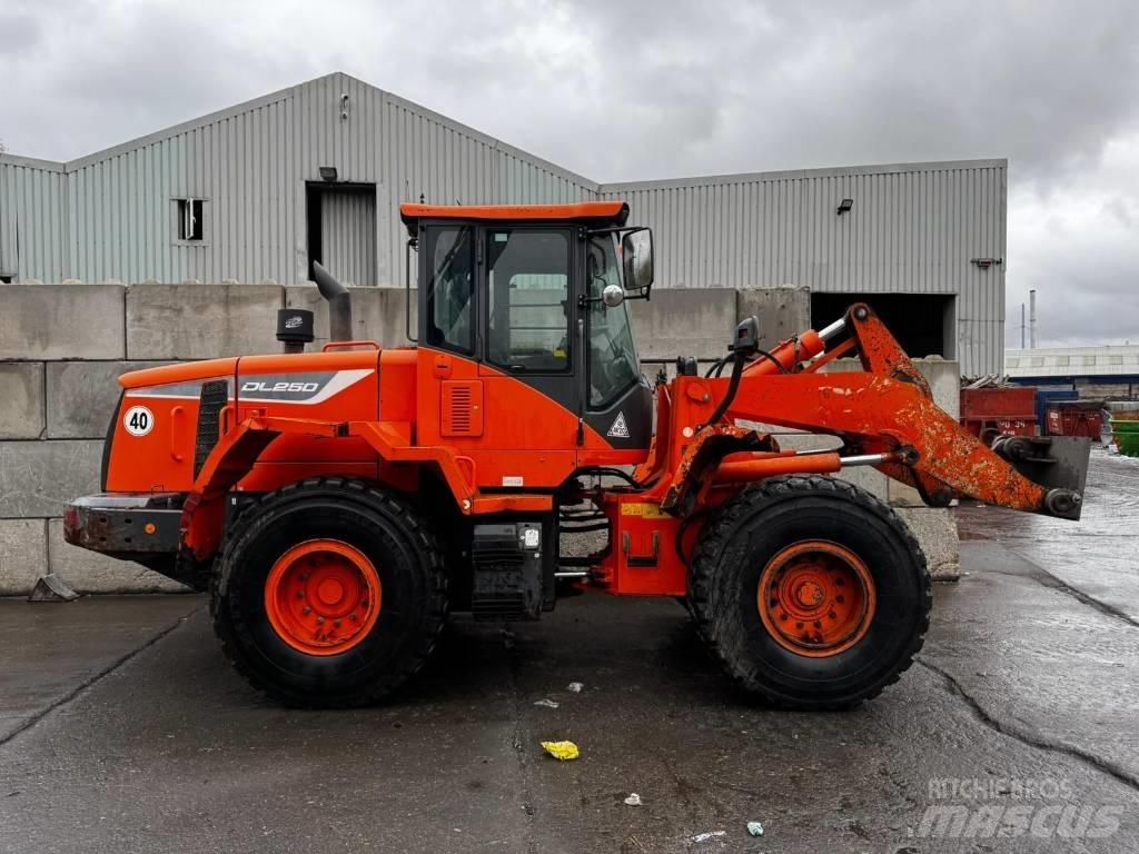 Doosan DL250-5 Chargeuse sur pneus