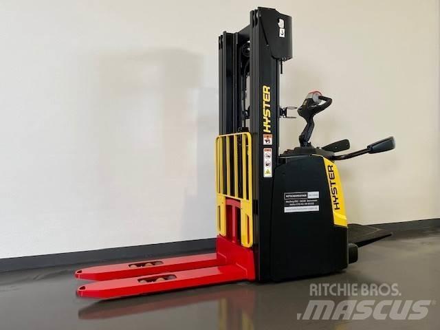 Hyster S1.6S Gerbeur accompagnant