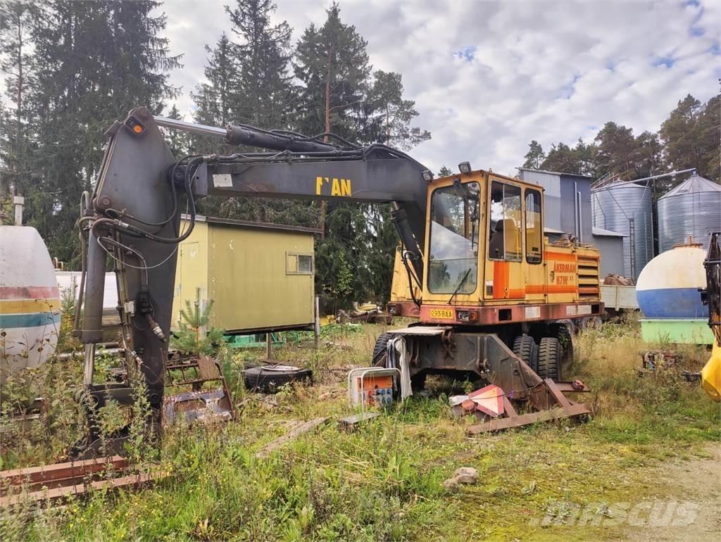 Åkerman H7MC Pelle sur chenilles