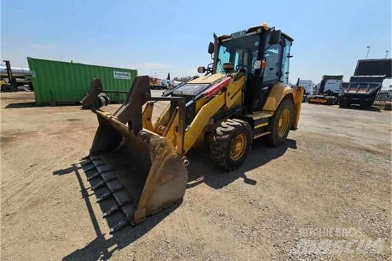 CAT 426F2 TLB Tractopelle