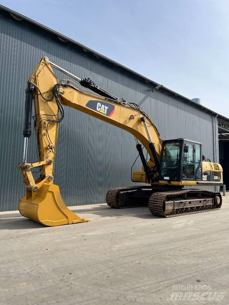 CAT 329D LN Pelle sur chenilles