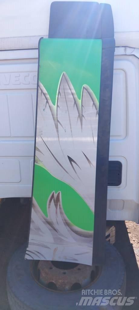 Scania G 400  1804935 Cabines