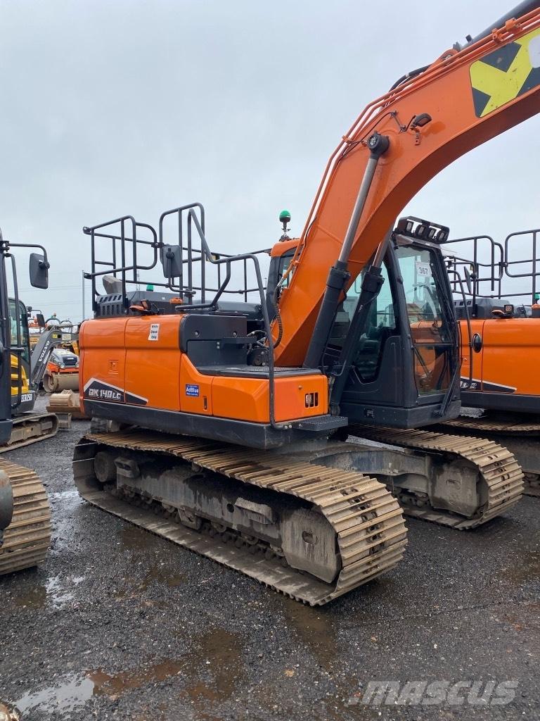 Doosan DX 140 LC Pelle sur chenilles