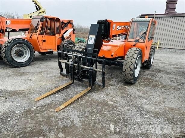 SkyTrak 8042 Chariot télescopique