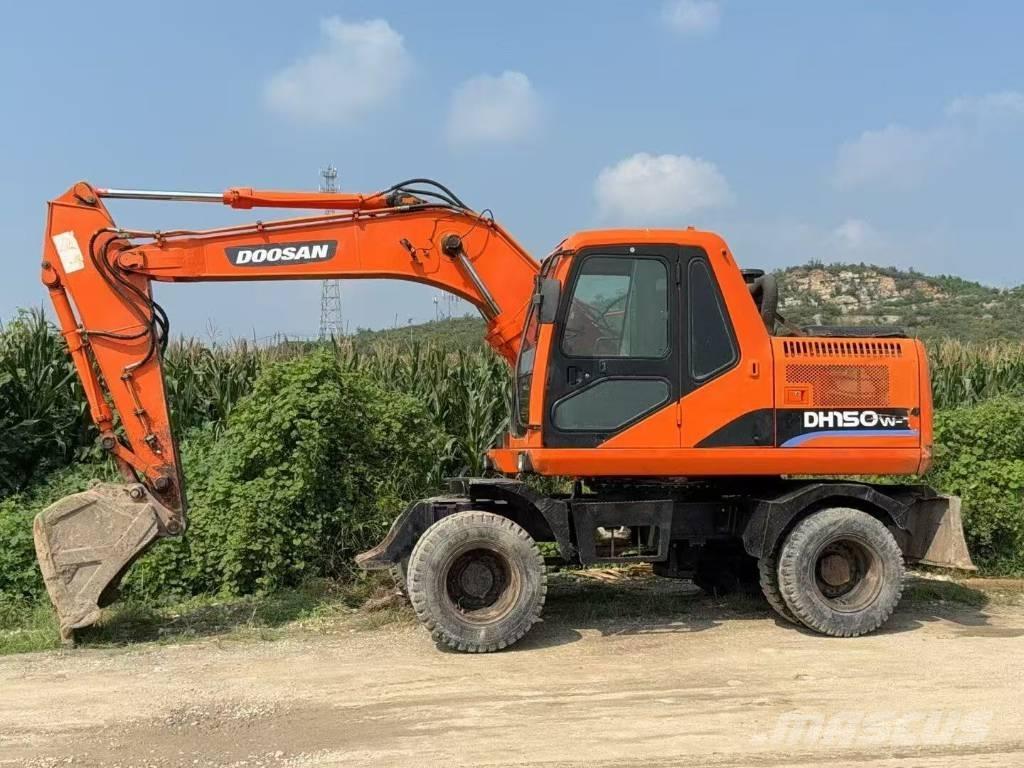 Doosan DH 150 W-7 Pelle sur chenilles