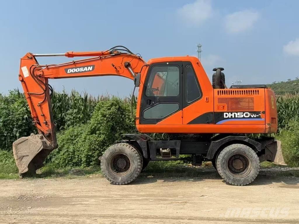 Doosan DH 150 W-7 Pelle sur chenilles