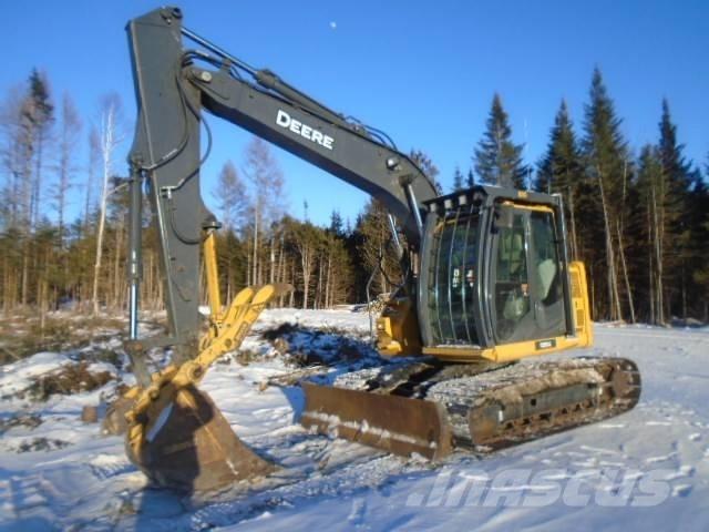 John Deere 135 G Pelle sur chenilles