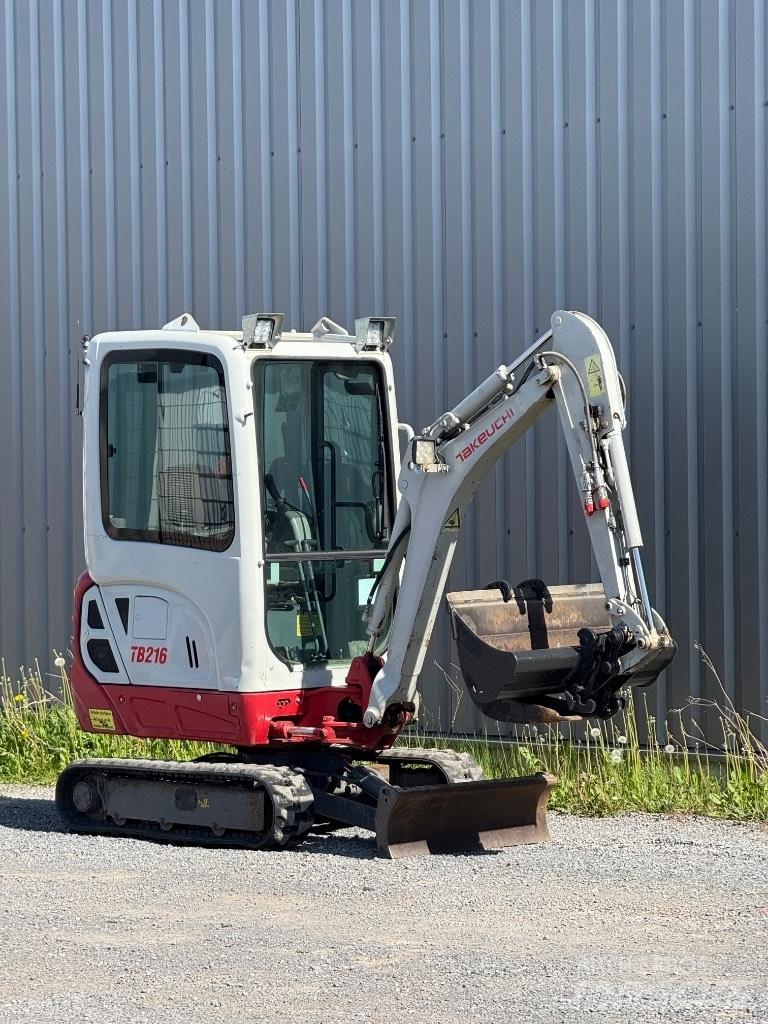 Takeuchi TB 216 Mini pelle < 7t
