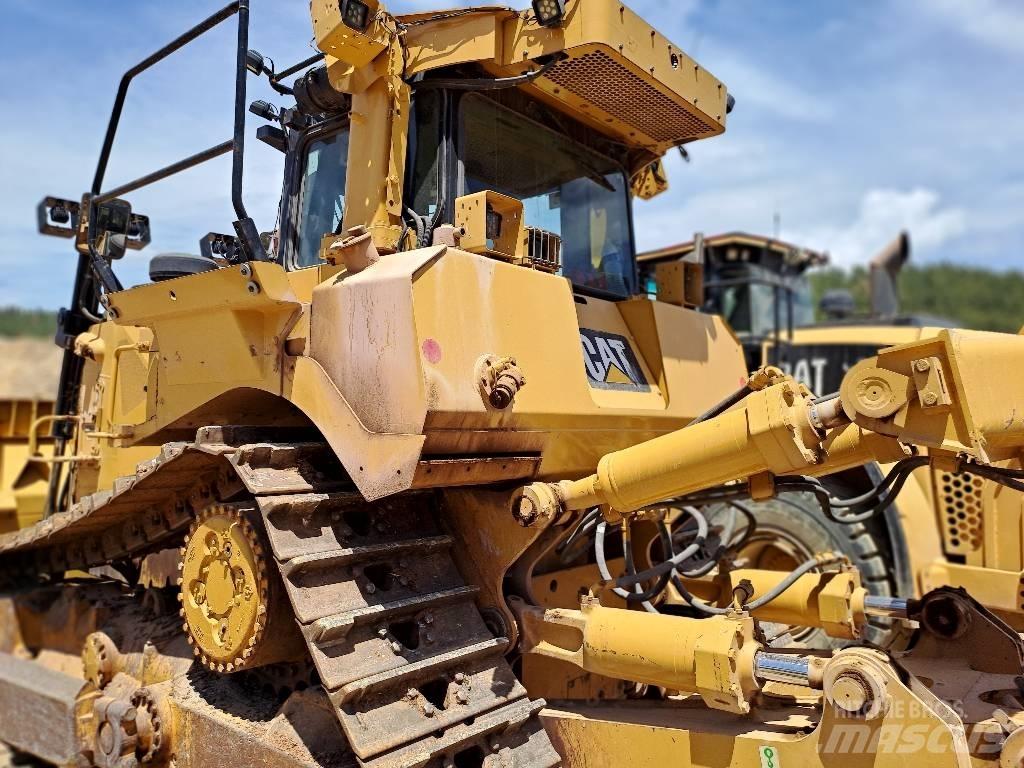 CAT D 8 T Bouteurs sur chenilles