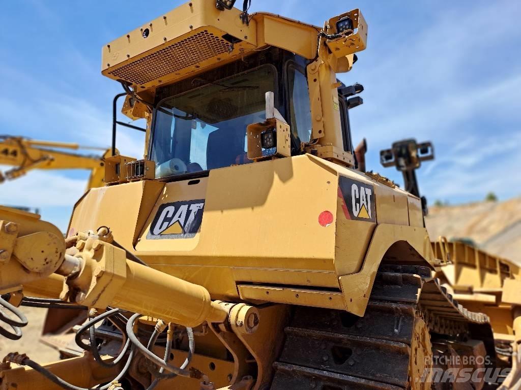 CAT D 8 T Bouteurs sur chenilles