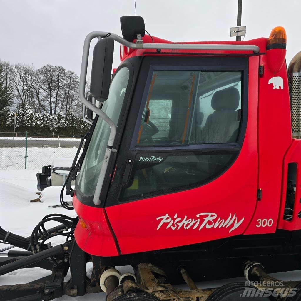 Kässbohrer PB 300 Dameuse