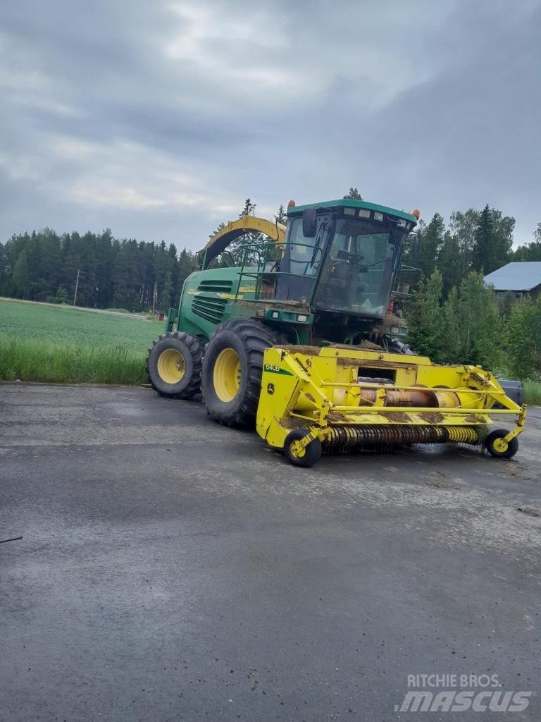 John Deere 7700 Ensileuse automotrice
