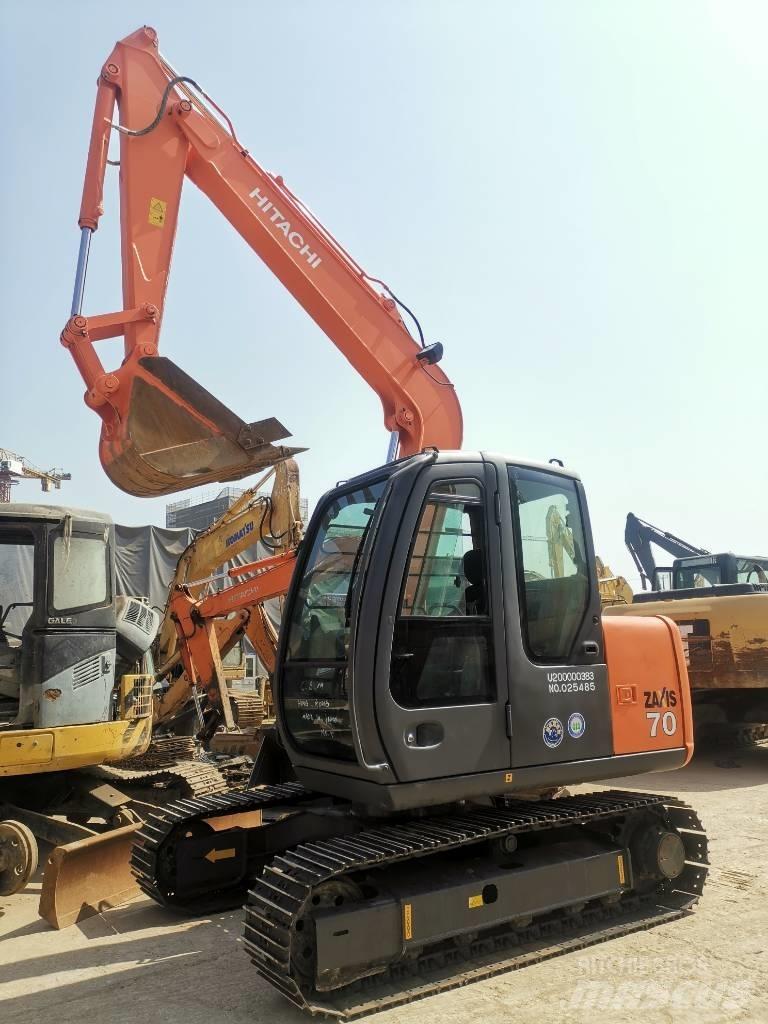 Hitachi ZX 70 Pelle sur chenilles