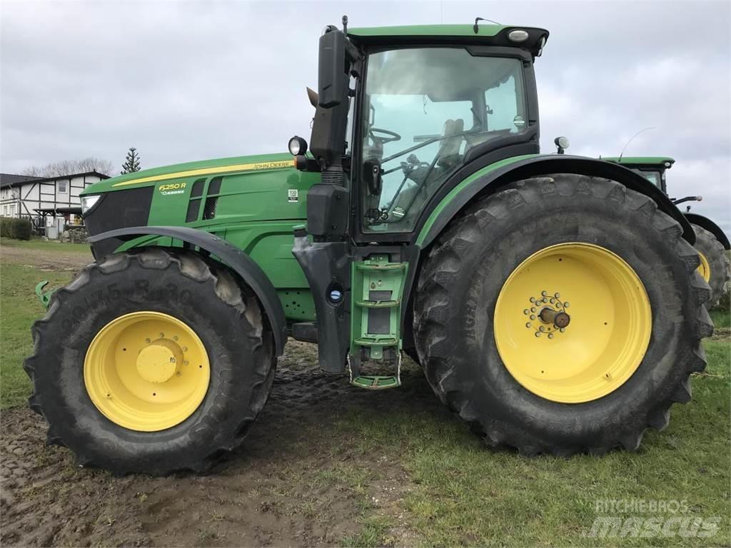 John Deere 6250R Tracteur