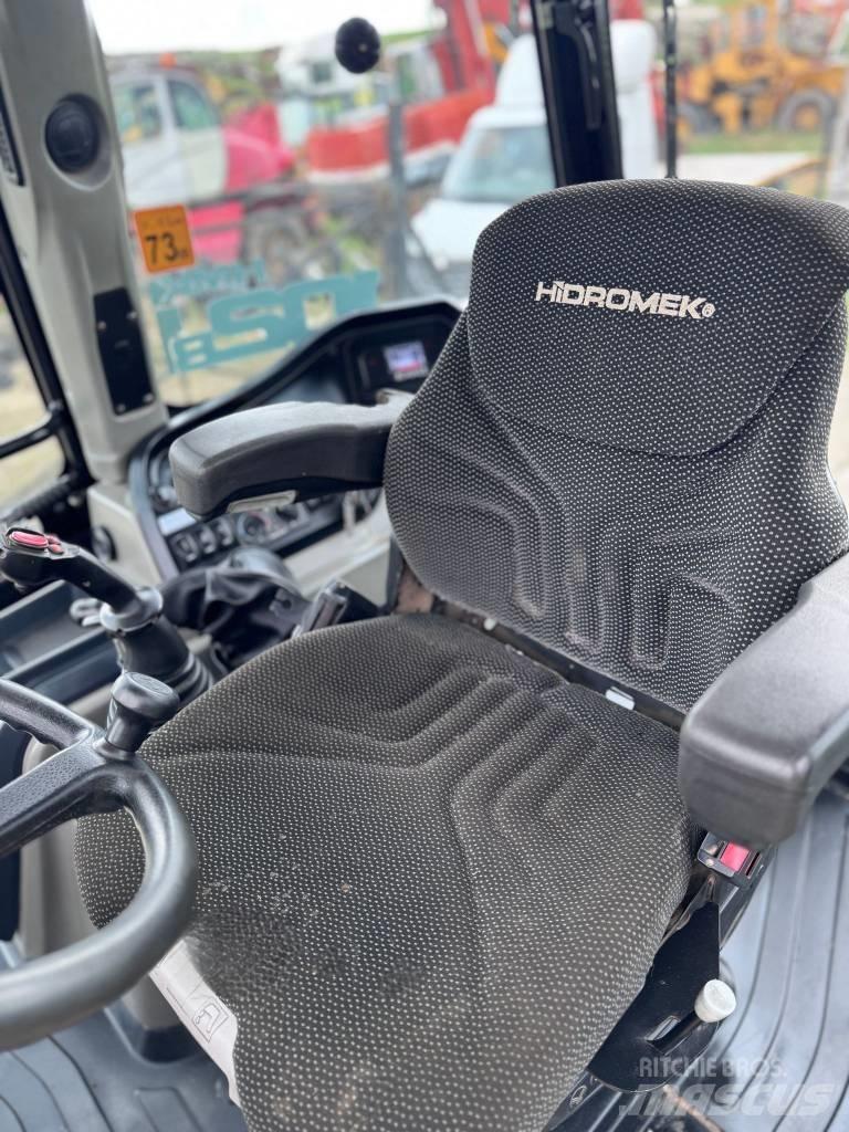 Hidromek HMK 102 B Tractopelle
