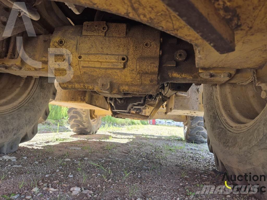 CAT 416 E Tractopelle