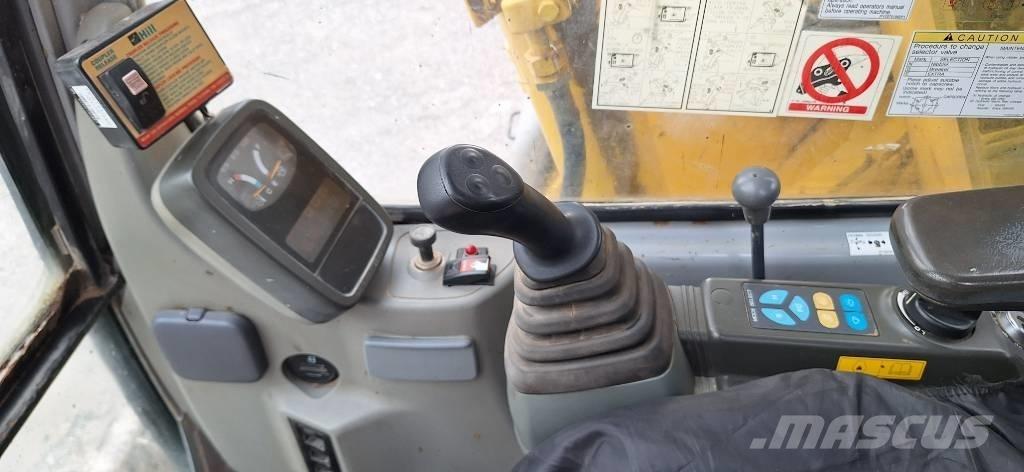 Kobelco E70SR Pelle sur chenilles