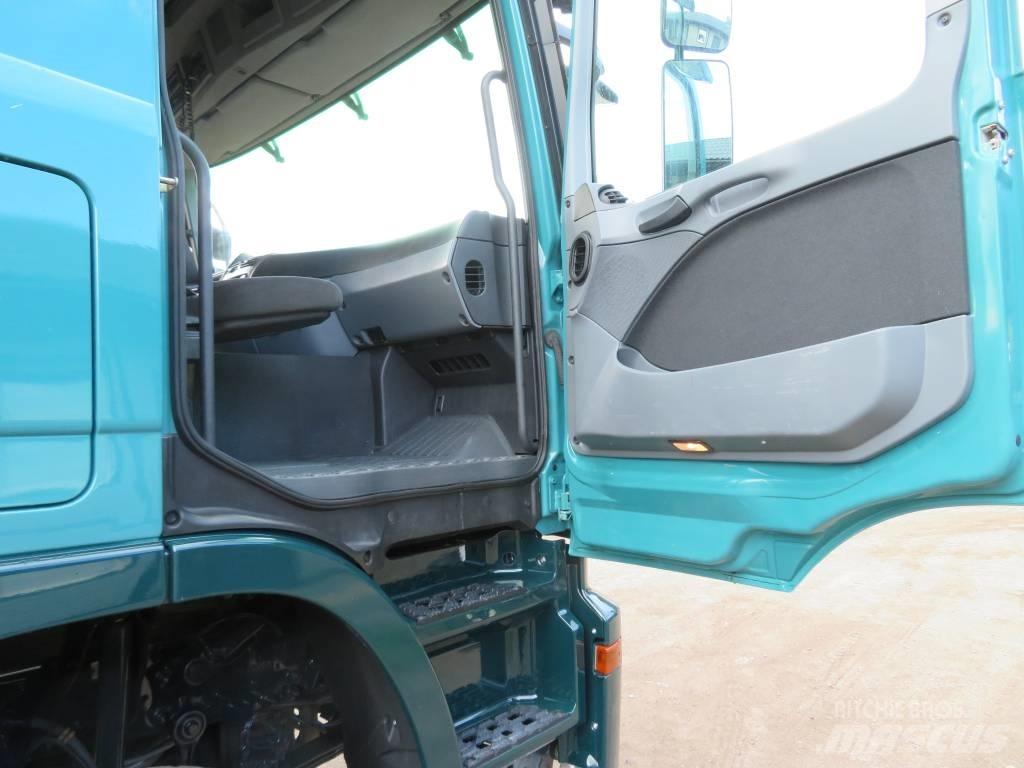 Mercedes-Benz 6X4 Camion grumier