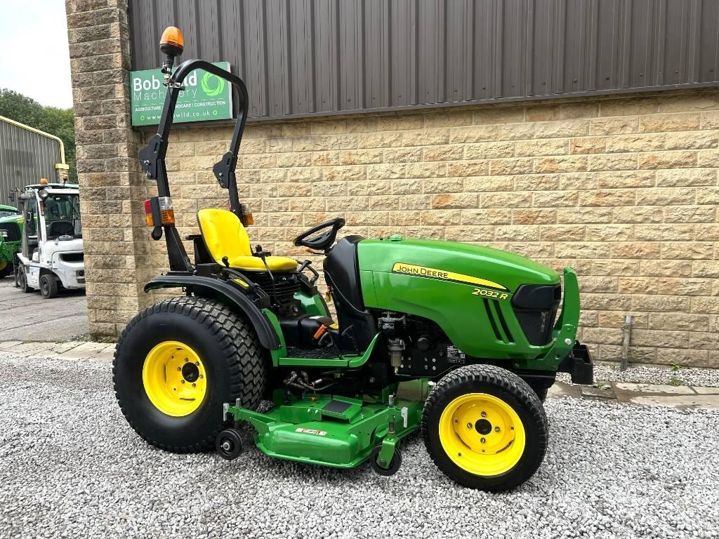 John Deere 2032R Micro tracteur